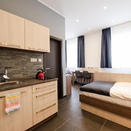 Apartments Danube Bratislava Eksteriør billede