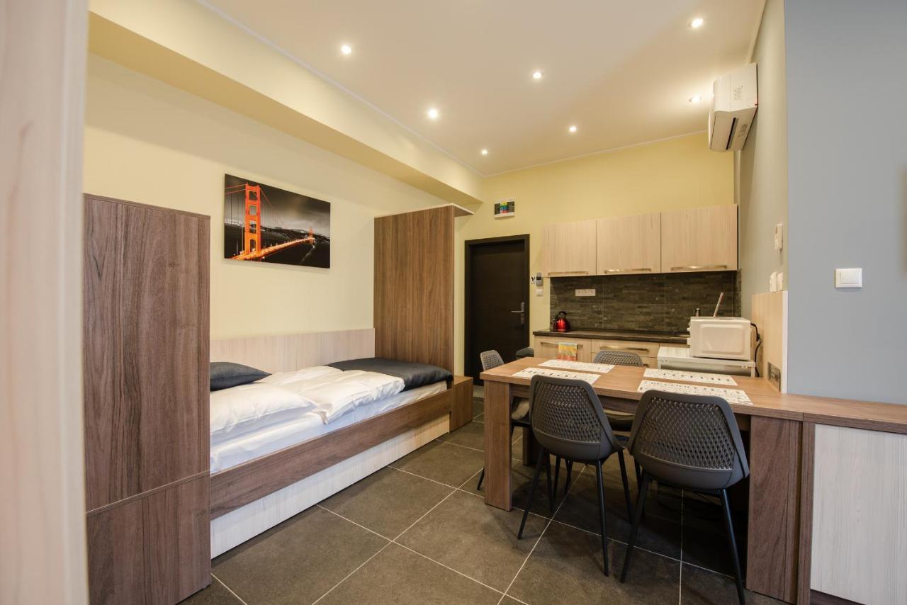 Apartments Danube Bratislava Eksteriør billede