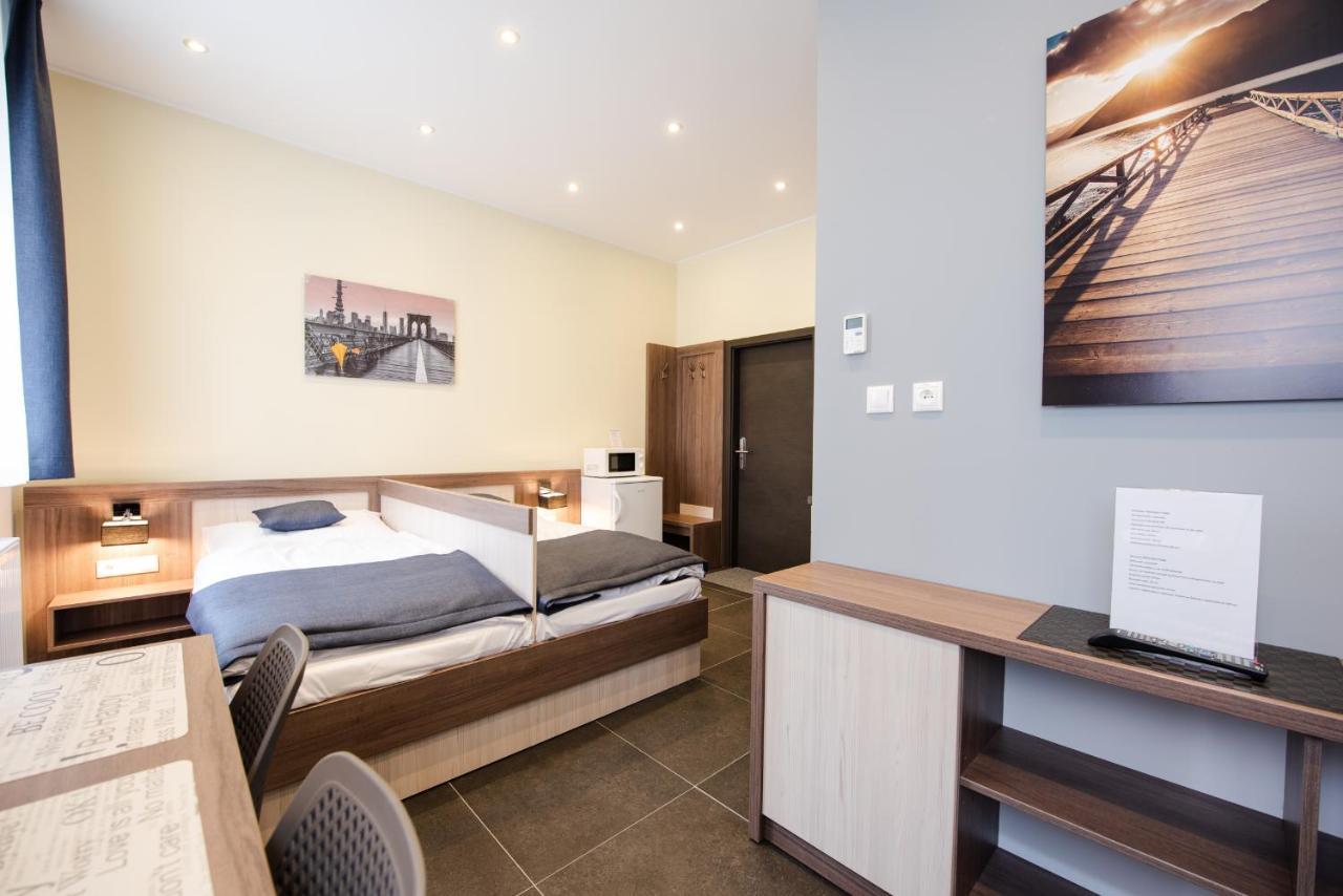 Apartments Danube Bratislava Eksteriør billede