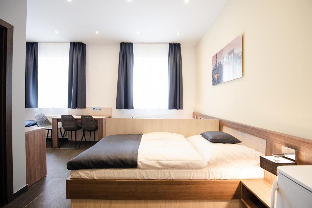 Apartments Danube Bratislava Eksteriør billede